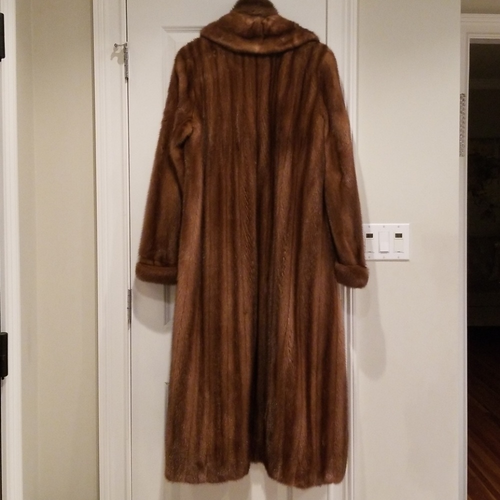 Full length mink coat - Picture 4 of 5